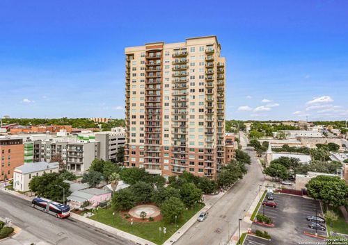 203-215 Center St, San Antonio, TX, 78202-2754 | Card Image