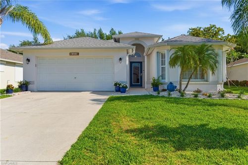 9584 Dunkirk Dr, FORT MYERS, FL, 33919-7371 | Card Image
