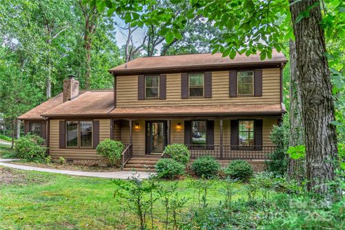 2011 E Barden Rd, Charlotte, NC, 28226-5841 | Card Image