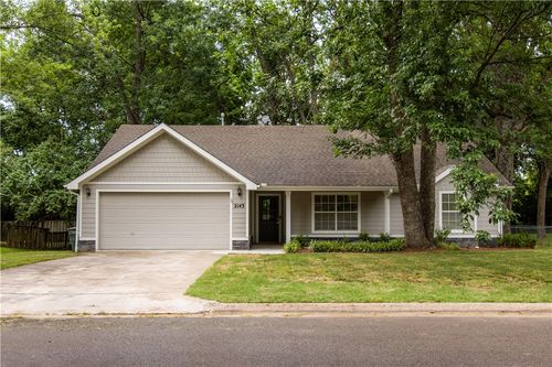 2143 W Loren Cir, Fayetteville, AR, 72701-3039 | Card Image