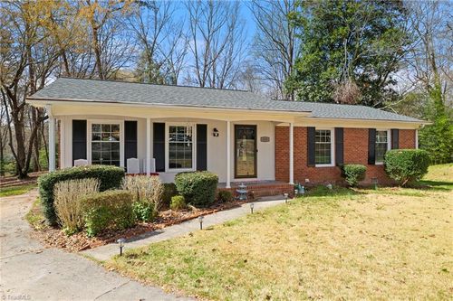 860 Duckview Ct, Winston Salem, NC, 27106-3603 | Card Image