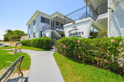 4-302 Lake Osborne Drive, Lake Worth Beach, FL, 33461 | Card Image