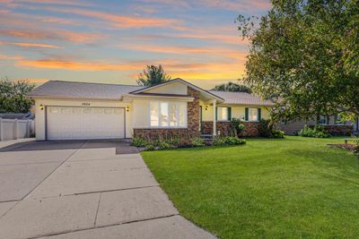 3924 Beacon Hill Drive, House other with 4 bedrooms, 3 bathrooms and null parking in Janesville WI | Image 1