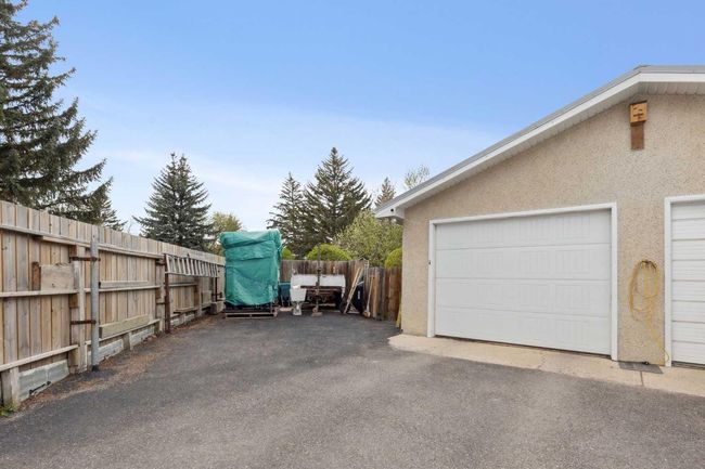201 11 Ave Sw, House other with 4 bedrooms, 2 bathrooms and 4 parking in High River AB | Image 37