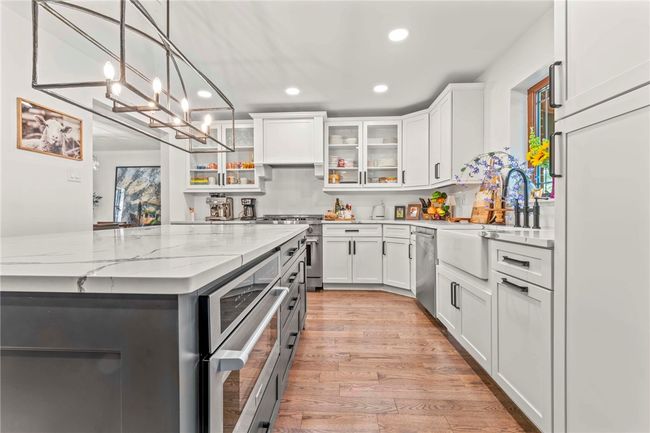 Kitchen 603 Highland Ridge Road | Image 16