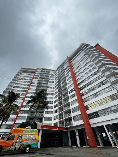 apt-403e-1351 Ne Miami Gardens Dr, North Miami Beach, FL, 33179-4723 | Card Image