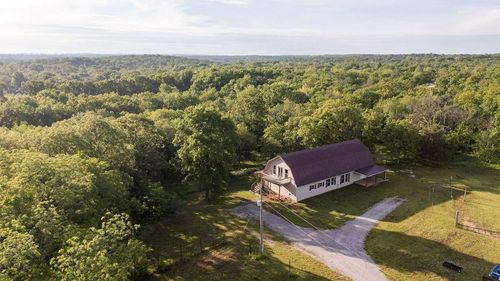 18933 S 2700 Rd, El Dorado Springs, MO, 64744-5114 | Card Image