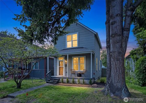 6211 Carleton Ave S, Seattle, WA, 98108-2727 | Card Image