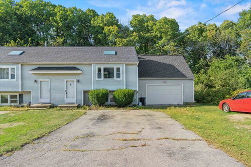 r-90R Derryfield Rd, Derry, NH, 03038 | Card Image