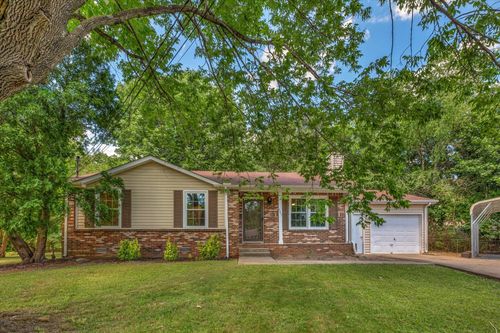 385 Nathaniel Ct, Clarksville, TN, 37042-3953 | Card Image