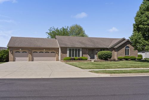 525 Burdick Dr, Washington Court House, OH, 43160-3721 | Card Image