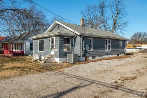 732 E Park St, Du Quoin, IL, 62832-2527 | Card Image