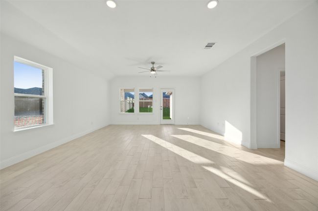 3010 Cantoni Crk, House other with 3 bedrooms, 2 bathrooms and null parking in Princeton TX | Image 11