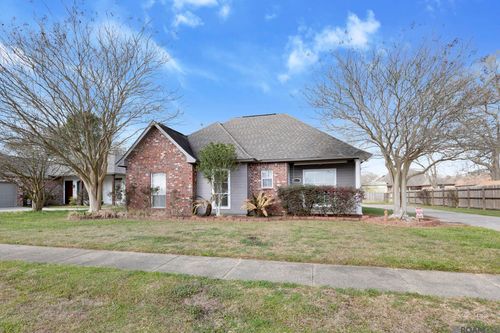6375 Woodside Dr, Zachary, LA, 70791-2684 | Card Image