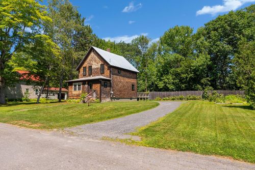 7 Edgewood St, Waterville, ME, 04901-5306 | Card Image