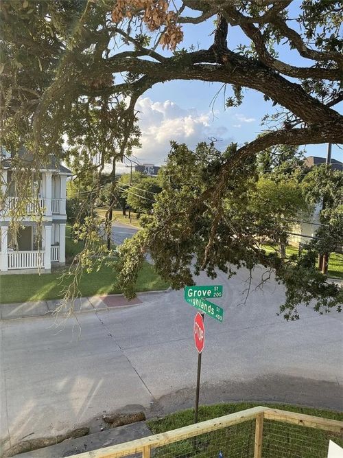 400 Highlands St, College Station, TX, 77840-2847 | Card Image