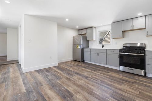 2-124 Williams Ave, Lynn, MA, 01902-1831 | Card Image