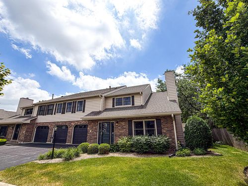 9323 Sunrise Ln, Orland Park, IL, 60462-7742 | Card Image
