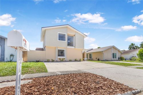 10513 Parkcrest Dr, TAMPA, FL, 33624-5023 | Card Image