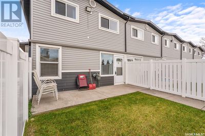 6 - 1292D Gordon Rd, Townhouse with 3 bedrooms, 1 bathrooms and null parking in Moose Jaw SK | Image 2