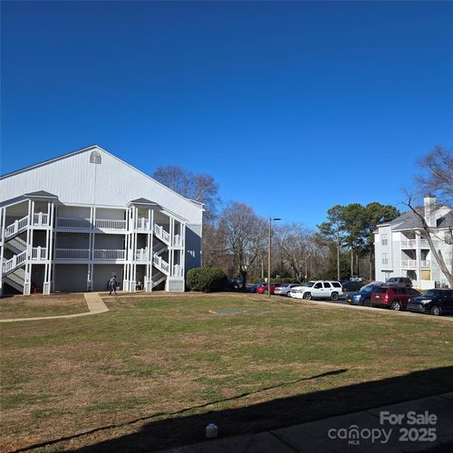 apt-528-14 Hamiltons Bay Ct, Lake Wylie, SC, 29710-9089 | Card Image