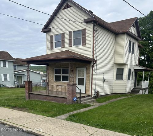330 E Broad St, Nanticoke, PA, 18634-2514 | Card Image