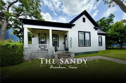 305 W Alamo St, Brenham, TX, 77833-3653 | Card Image