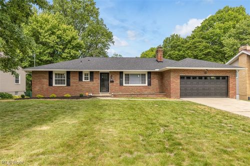 2429 Thurmont Rd, Akron, OH, 44313-5456 | Card Image