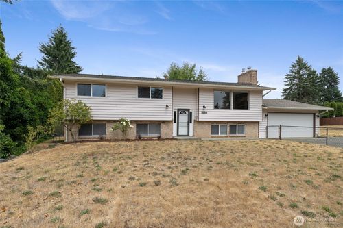 3884 Madrona Dr Se, Port Orchard, WA, 98366-2662 | Card Image