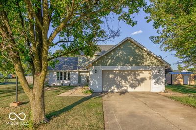 1613 Valley Brook Drive, House other with 3 bedrooms, 2 bathrooms and null parking in Indianapolis IN | Image 1