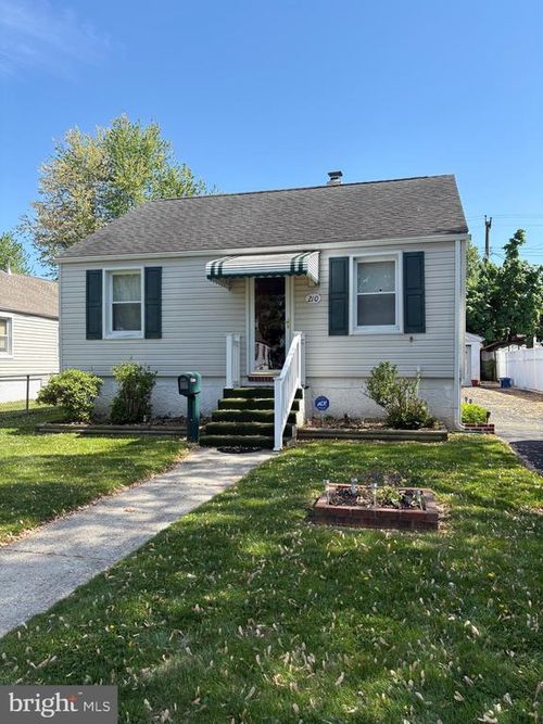 210 Pinewood Rd, BALTIMORE, MD, 21222-2344 | Card Image