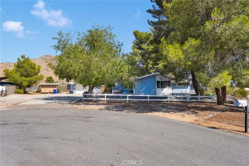 19385 Saint Timothy Ct, Apple Valley, CA, 92307-2566 | Card Image