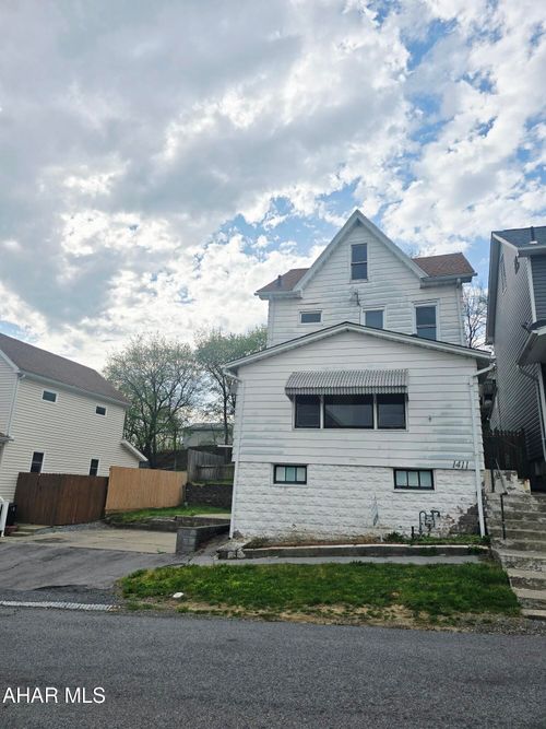 1411 N 5th Ave, Altoona, PA, 16601-6306 | Card Image