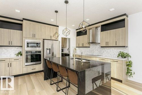 839 34 Ave Nw, Edmonton, AB, T6T1A4 | Card Image