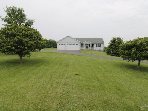 858 164th St, Hammond, WI, 54015-9775 | Card Image