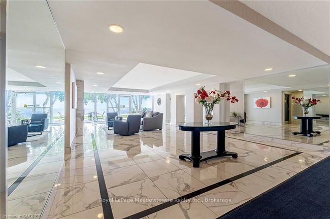 1009 - 5280 Lakeshore Rd, Condo with 2 bedrooms, 2 bathrooms and null parking in Burlington ON | Image 4