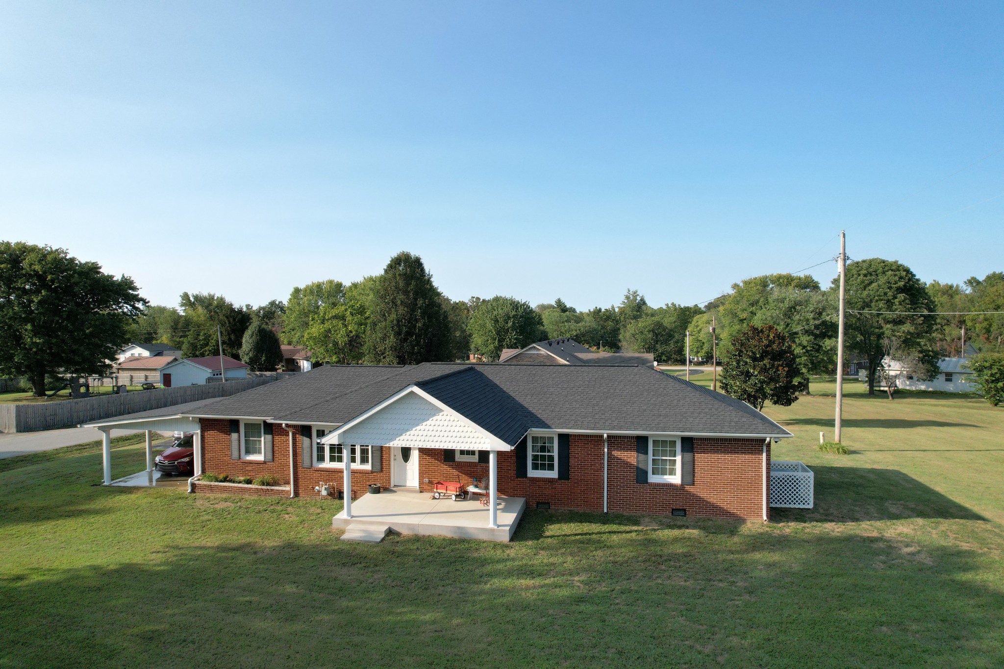 Sylvian Dr, Lafayette, TN 37083