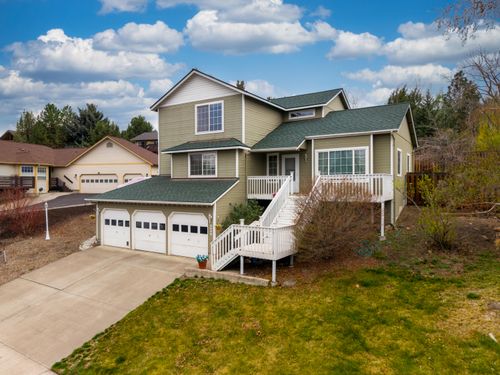 3059 Sw 36th St, Redmond, OR, 97756-8311 | Card Image