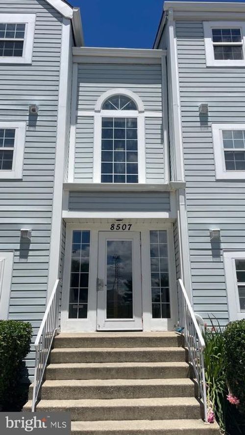 c-8507 Falls Run Rd, ELLICOTT CITY, MD, 21043-7376 | Card Image