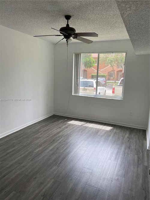 apt-e107-6960 Sw 39th St, Davie, FL, 33314-2448 | Card Image