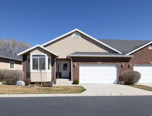 9477 S Peaceful View Way, South Jordan, UT, 84095-4655 | Card Image