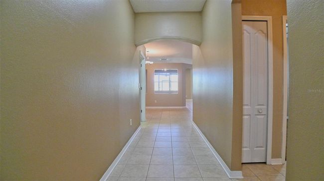 1134 Emerald Hill Way, House other with 4 bedrooms, 2 bathrooms and null parking in Valrico FL | Image 3