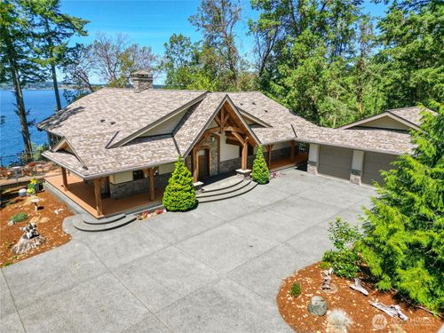2463 E Sequim Bay Rd, Sequim, WA, 98382-8675 | Card Image