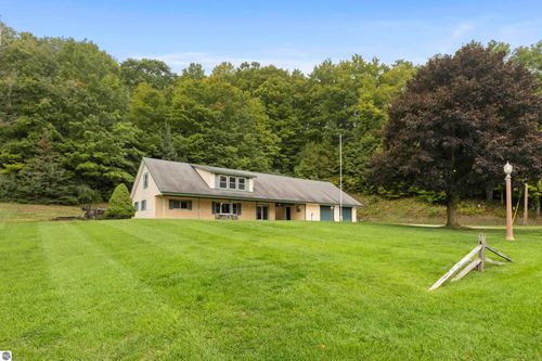 2298 Ely Rd, Honor, MI, 49640-9738 | Card Image