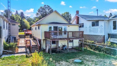 2219 Gray Rd, Lapeer, MI, 48446-9095 | Card Image