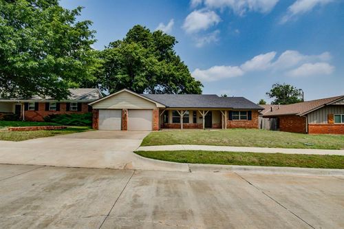 3213 Nw 61st Pl, Oklahoma City, OK, 73112-4214 | Card Image