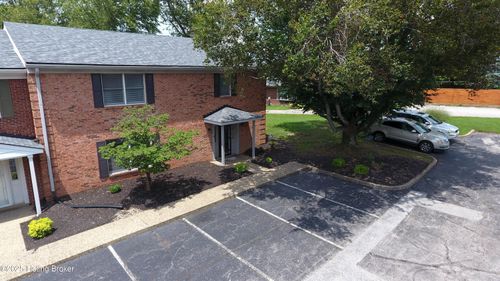 161 Gardiner Lake Rd, Louisville, KY, 40205-2793 | Card Image