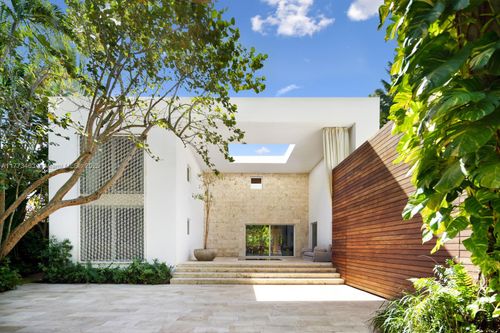 1500 W 23rd St, Miami Beach, FL, 33140-4517 | Card Image