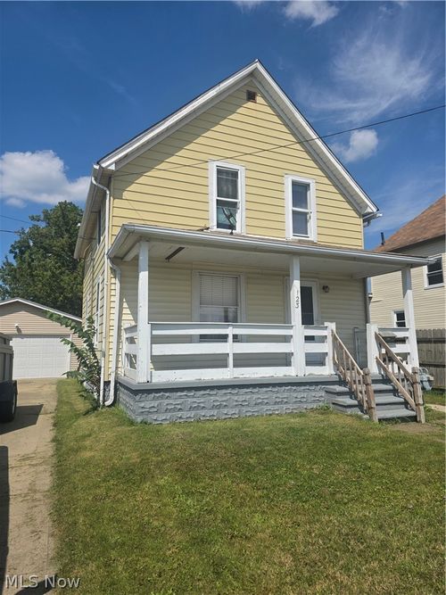 123 E 35th St, Lorain, OH, 44055-1221 | Card Image