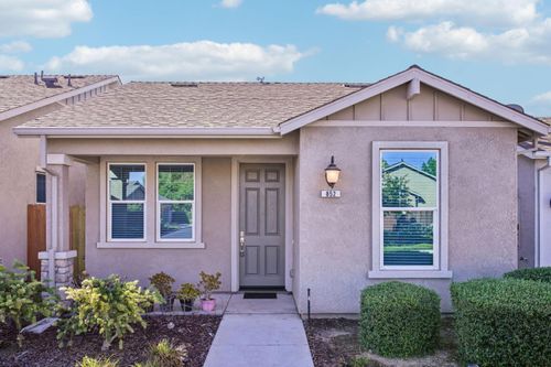 852 Castellona Dr, Newman, CA, 95360-9586 | Card Image